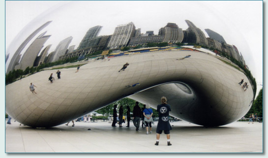 Hamish of Maui Celtic at the Cloud Gate sculpture in Chicago