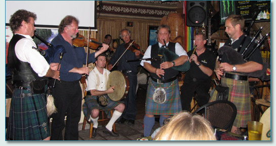 Legendary Celtic music session with Alasdair Fraser at Wow-Wee Maui's Kava Bar & Grill in Kahului, Maui