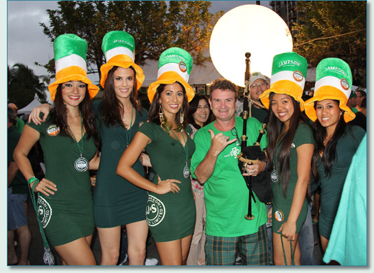 Hamish Burgess with the Jameson girls, Honolulu St.Patrick's Day Blockparty 2012