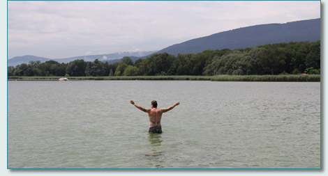 Hamish Burgess swimming at La Tene, Lake Neuchatel