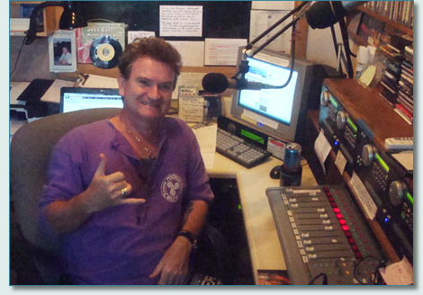 Hamish Burgess at the Mana'o Radio Studios, Wailuku, Maui in May 2010