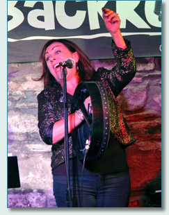 Mary Black at McGrorys of Culdaff, Inishowen, Donegal