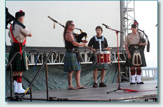 Hamish and Peter of Maui Celtic at 'Scottish Sunset on the Beach' with the Celtic Pipes and Drums of Hawaii '06