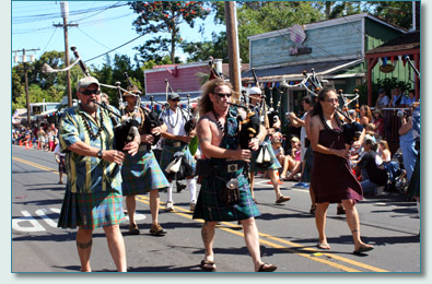 Isle of Maui Pipeband in the 4th July Parade, Makawao  '07